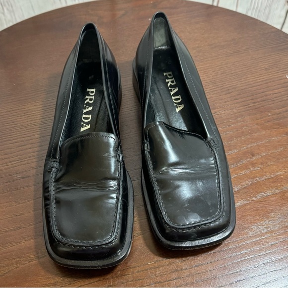PRADA LOAFERS black patent leather vintage 90s Y2K in size 35. GUC - Picture 1 of 15